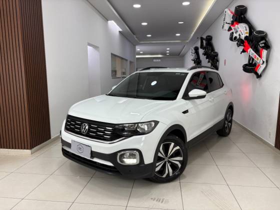 VOLKSWAGEN T-CROSS 1.0 200 TSI TOTAL FLEX AUTOMÁTICO VOLKSWAGEN T-CROSS 1.0 200 TSI TOTAL FLEX AUTOMÁTICO